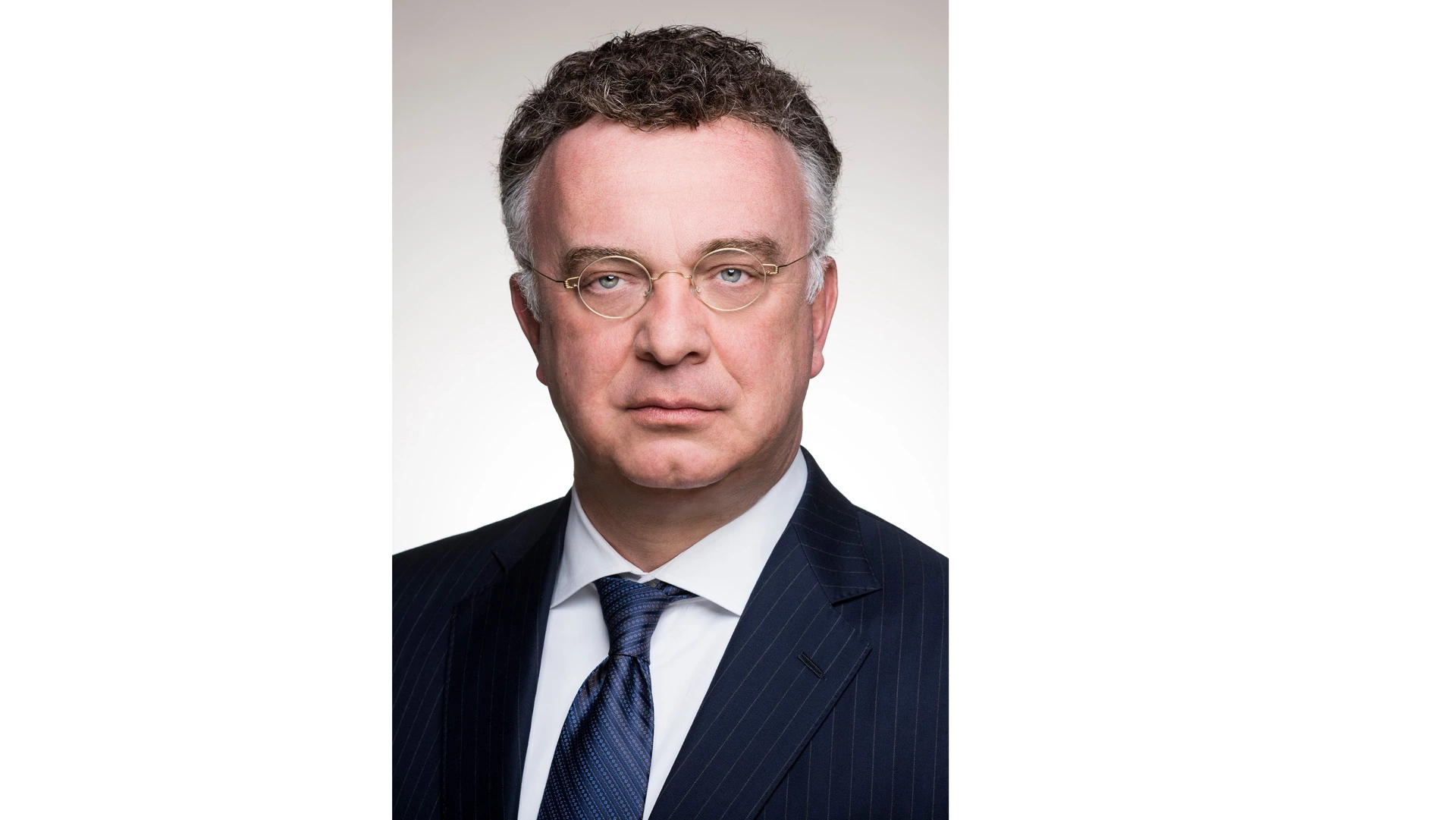 Evonik to Slash 3,200 Jobs in Major Restructuring